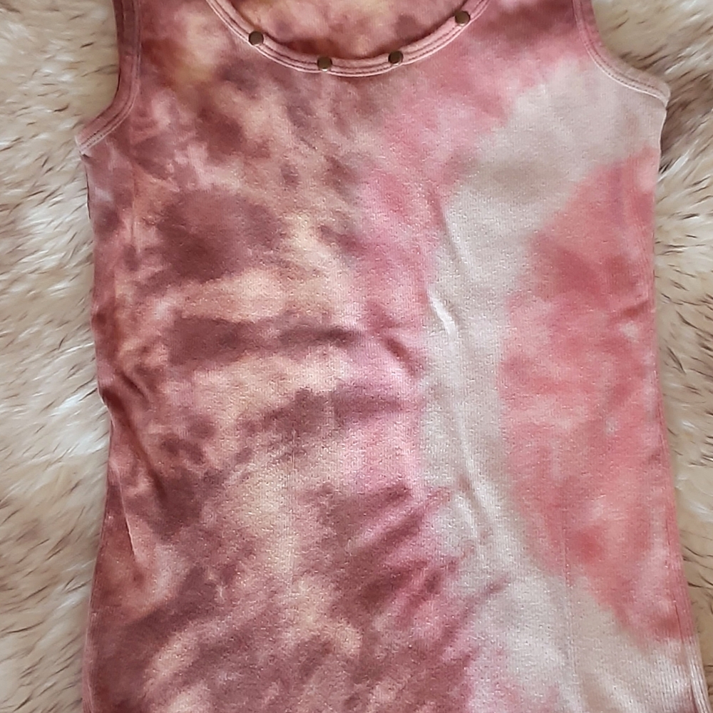 Tye Die Tank